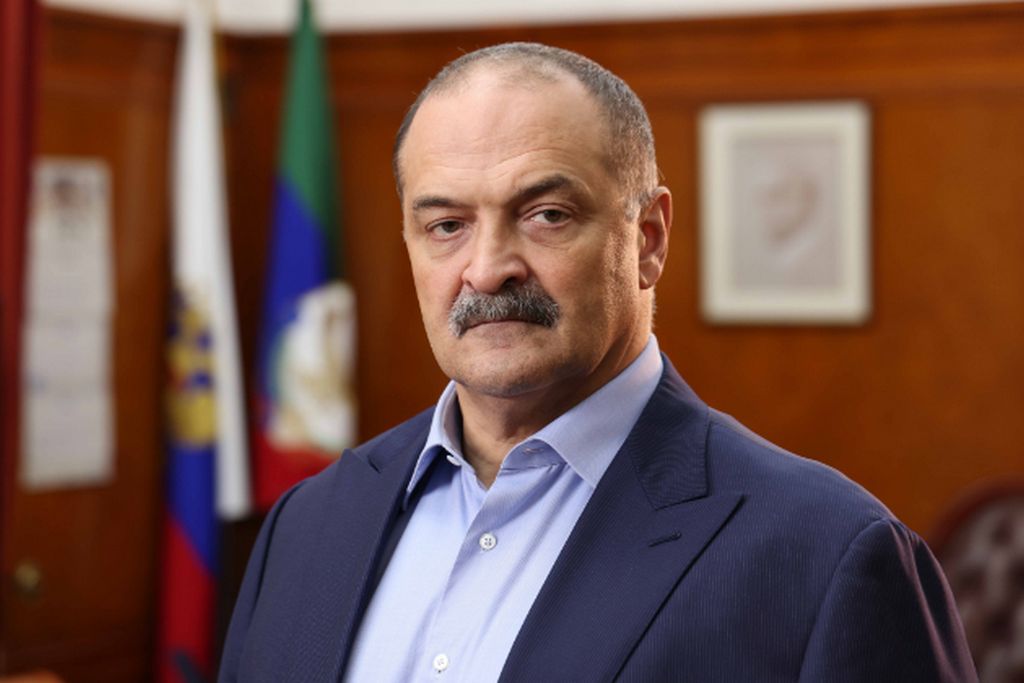 Сергей Меликов поздравил военнослужащих морской пехоты с профессиональным праздником