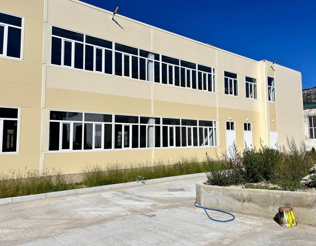 В Дагестане близится к завершению реализация инвестпроекта по запуску швейного цеха