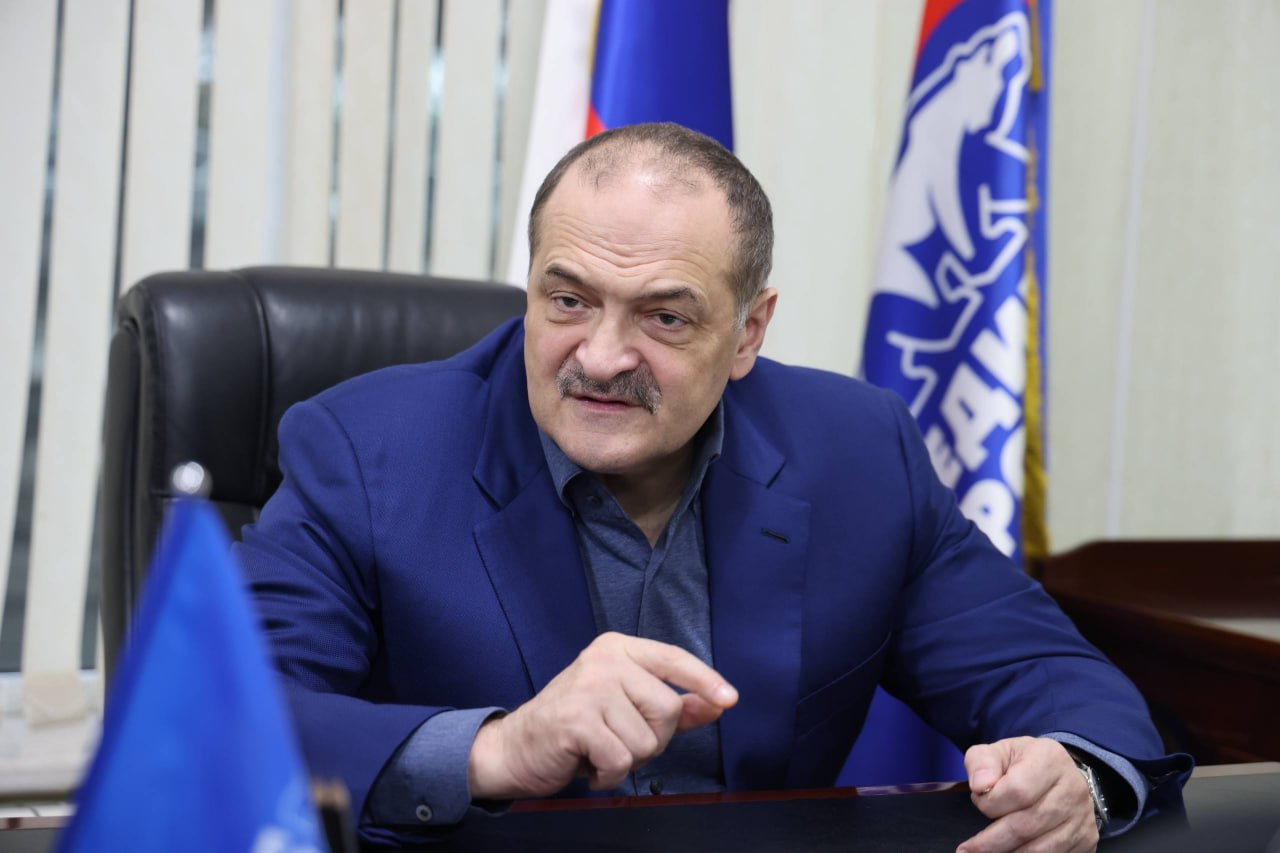 Сергей Меликов выслушал обращения дагестанцев и дал поручения по ним