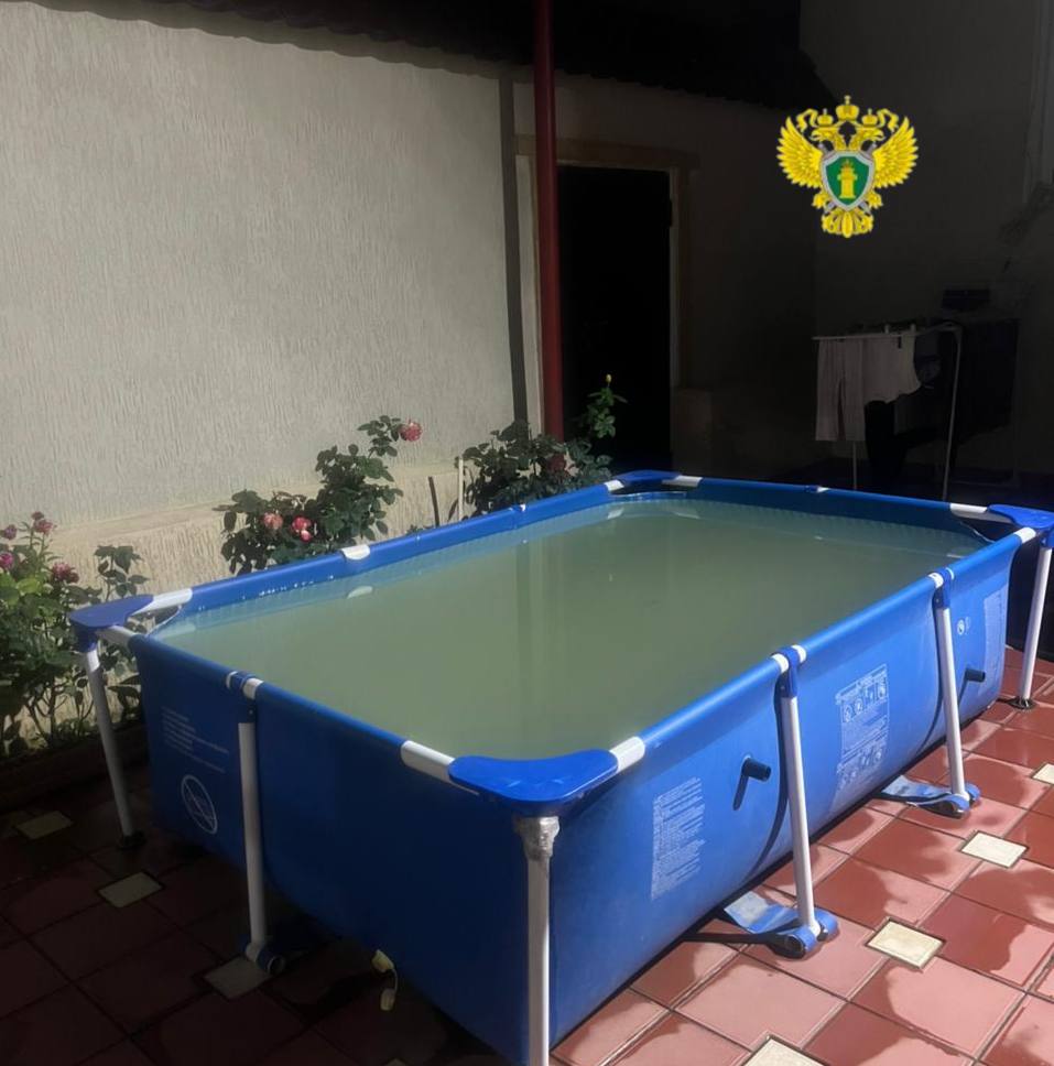 В Хасавюрте 4-летняя девочка утонула в бассейне частного дома