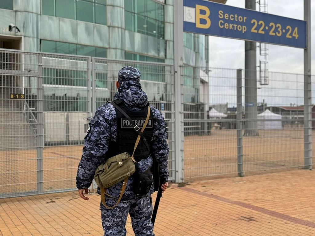 Росгвардейцы Дагестана обеспечили безопасность на футбольном матче в Каспийске