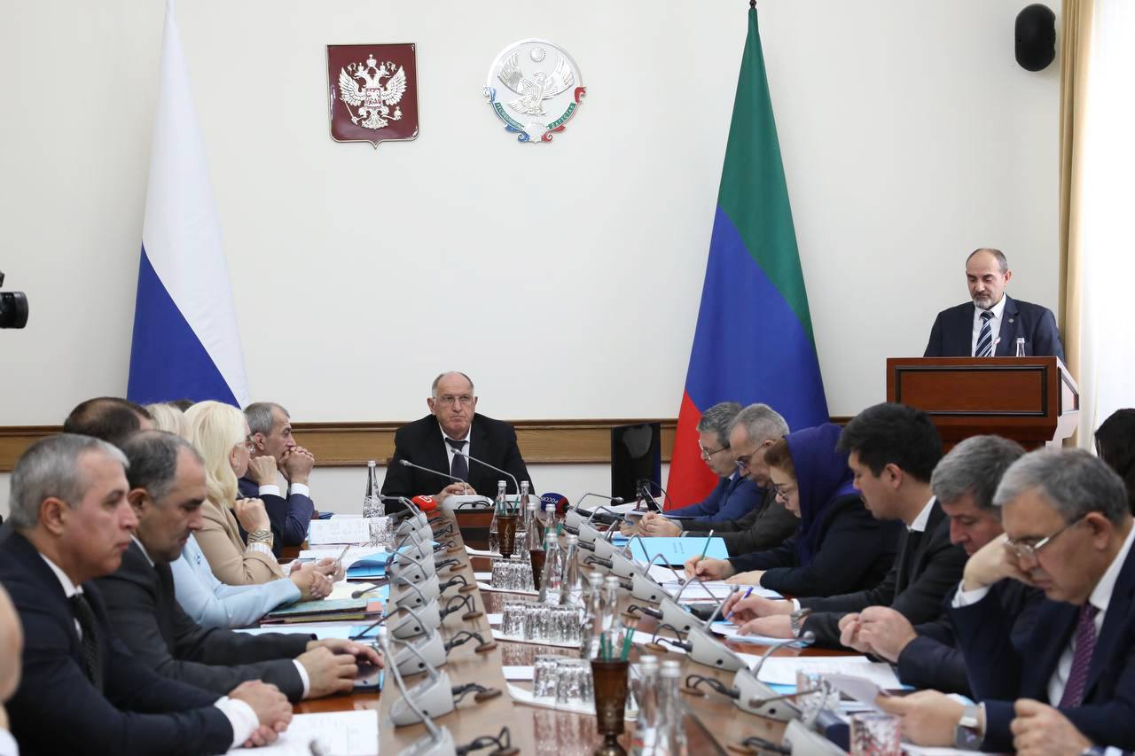 Абдулмуслим Абдулмуслимов поздравил Яхью Бучаева с днем рождения