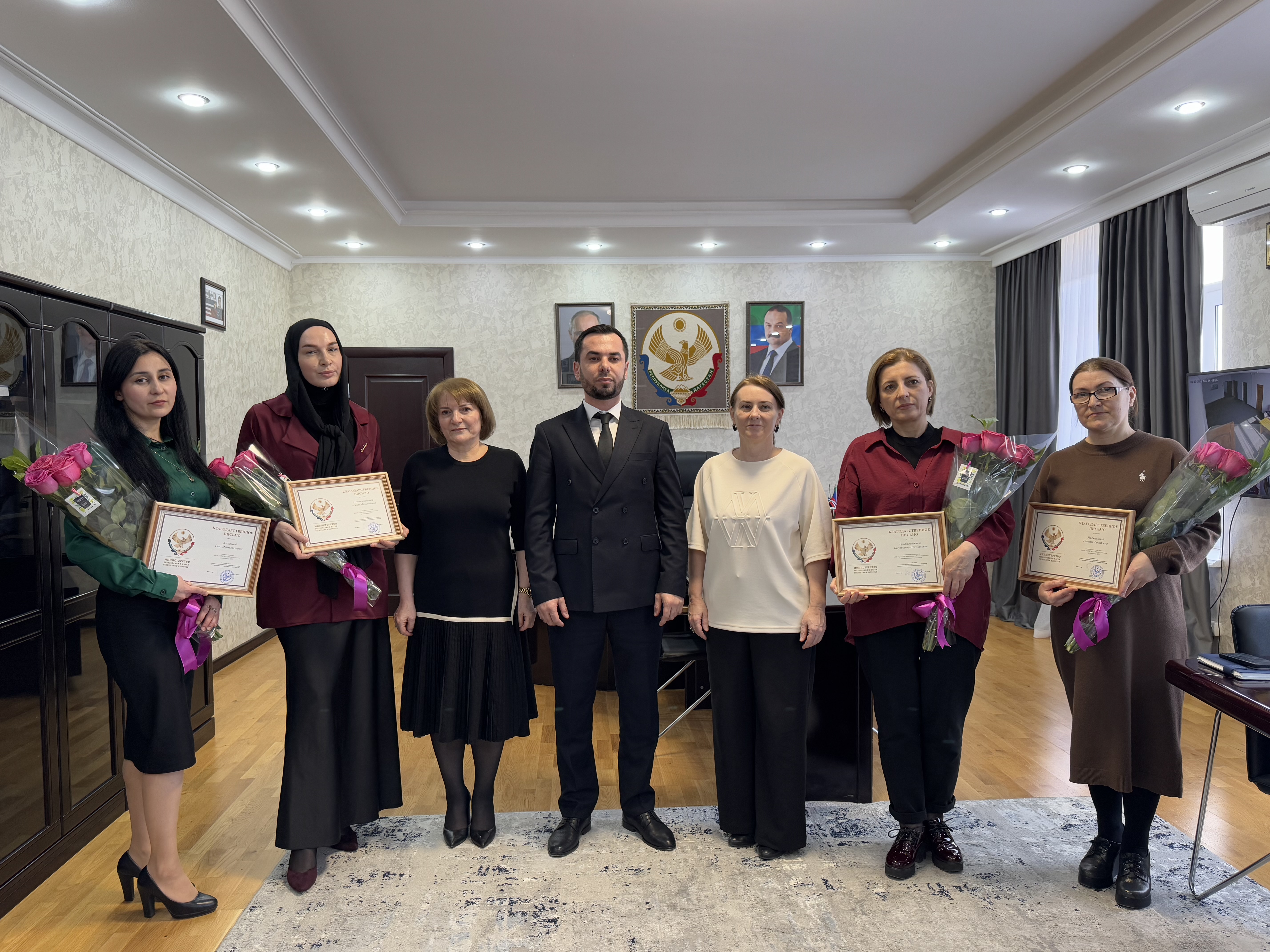 Учителей Южно-Сухокумска наградили благодарственными письмами