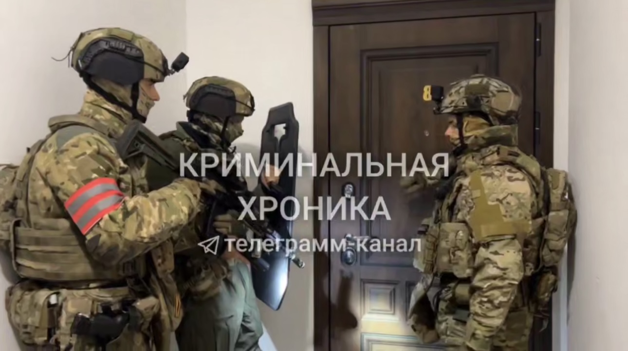 Бывший глава Новолакского района задержан по подозрению в превышении полномочий