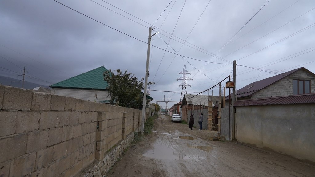 Джамбулат Салавов поручил обеспечить благоустройство двора семьи участника СВО