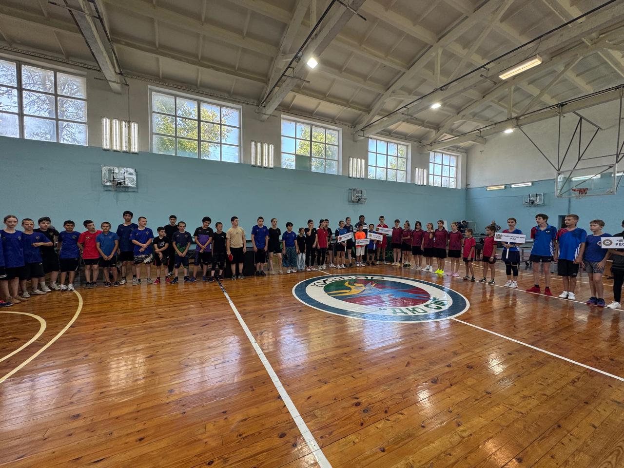 В Кизляре проходит Межрегиональный турнир по настольному теннису