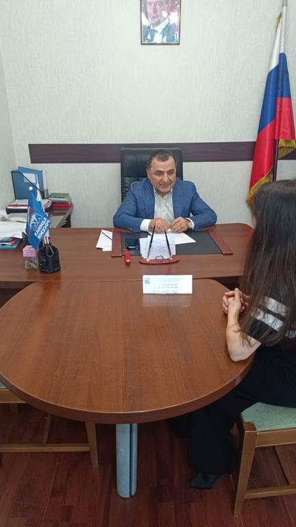 Депутат НС РД Магомед Кудиямагомедов провёл личный прием граждан