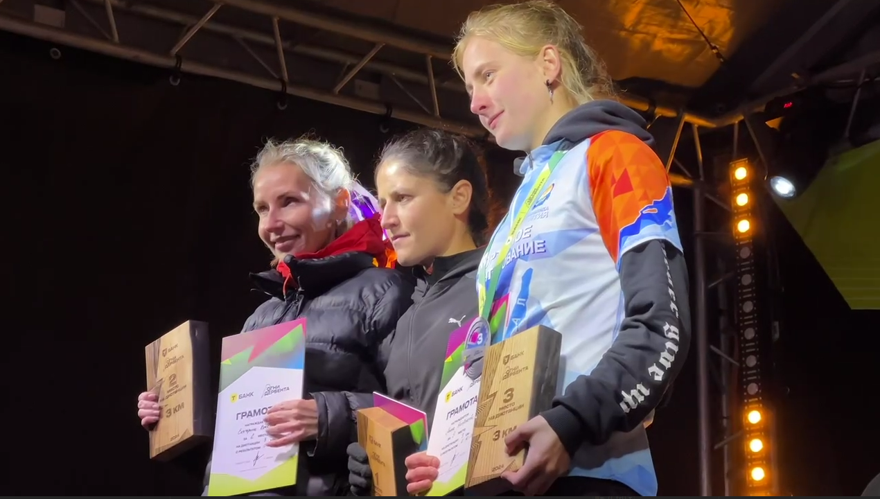 В Дагестане наградили победителей полумарафона «Огни Дербента»