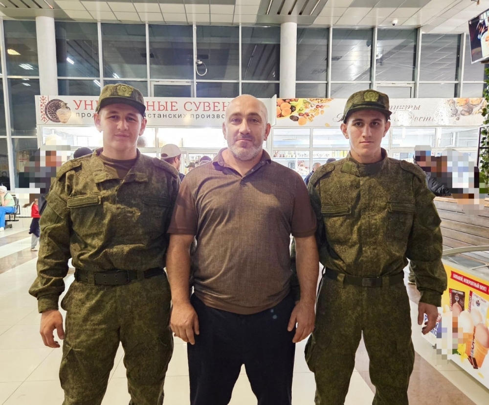 Братья Загидовы из Гумбетовского района отправились на военную службу