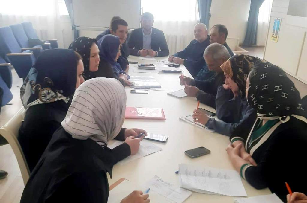 В администрации Гунибского района состоялось заседание Комиссии по делам несовершеннолетних