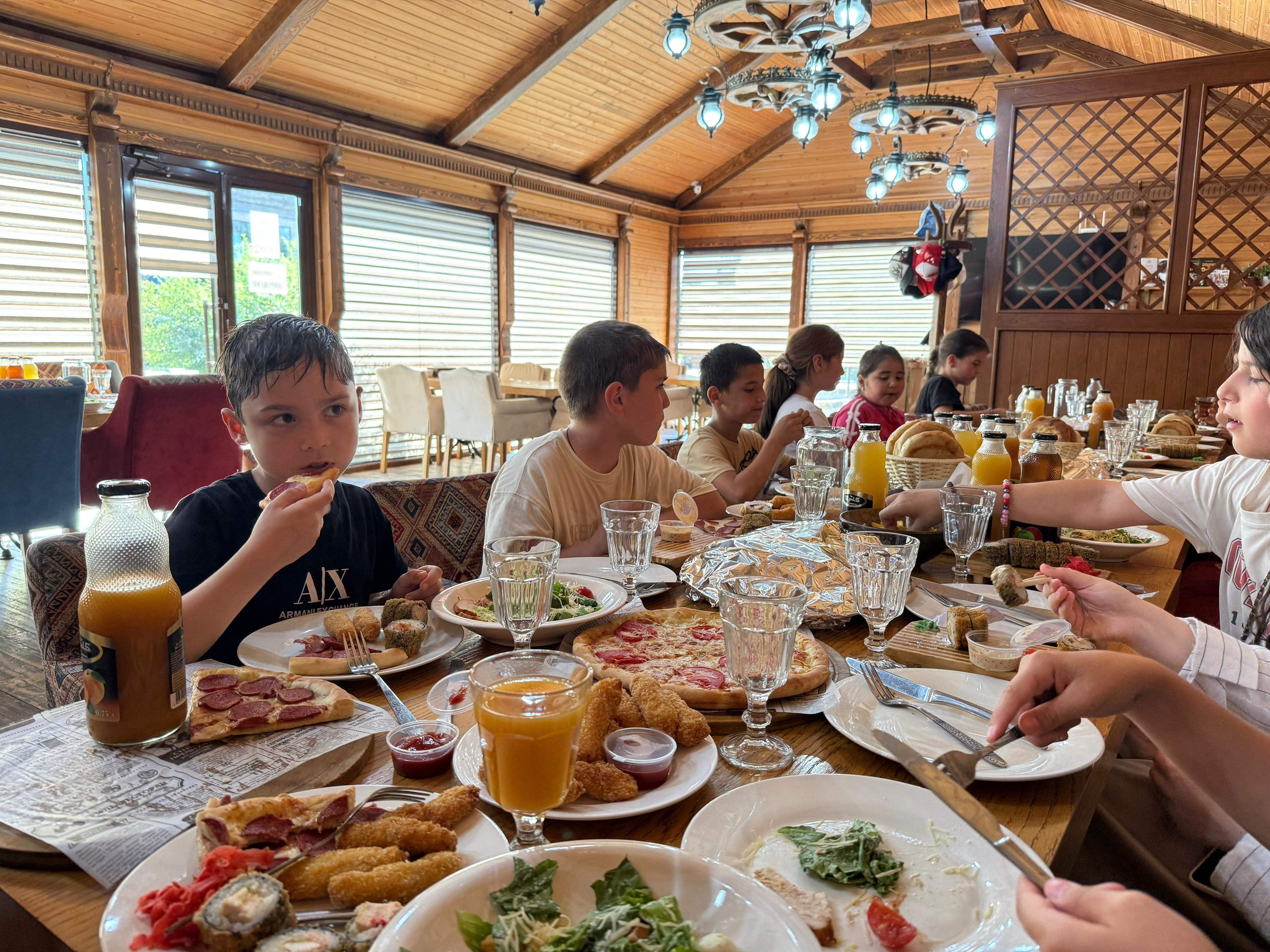 Воспитанники Реабилитационного центра в Кизилюрте посетили базу отдыха «Янтарное»