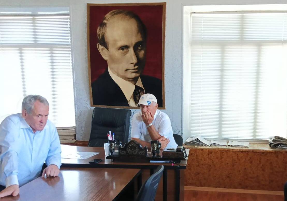 Глава Левашинского района с рабочим визитом посетил село Хаджалмахи