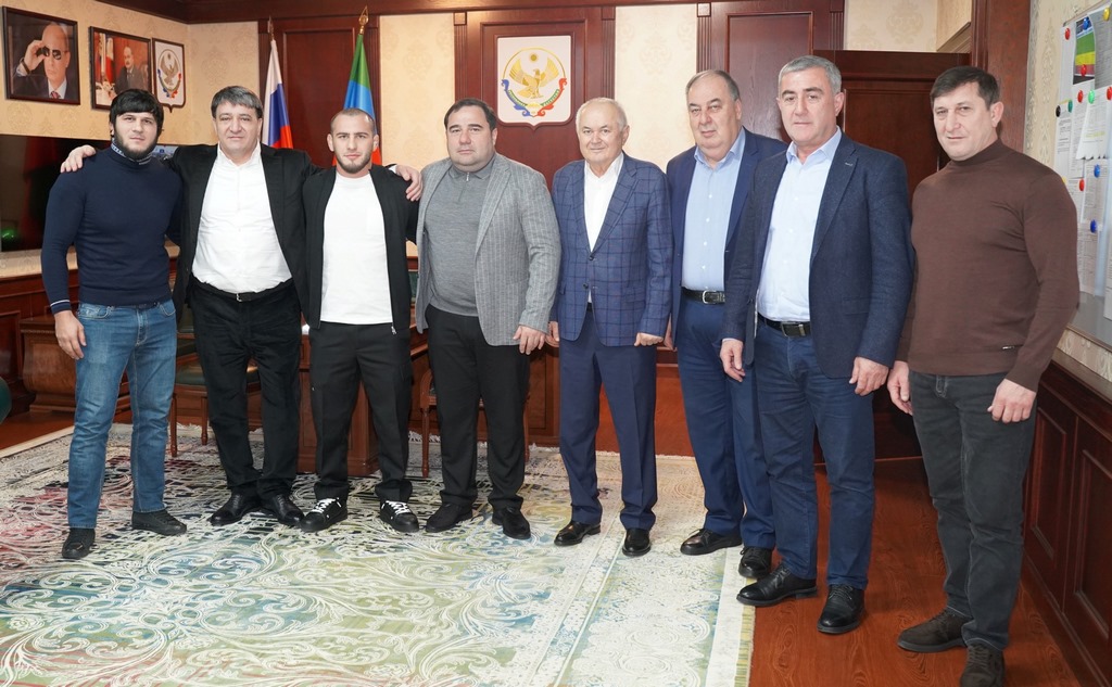 Джамбулат Салавов встретился с олимпийским чемпионом Разамбеком Жамаловым