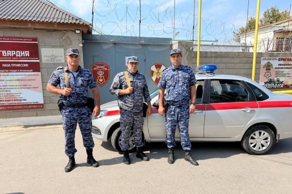 В Дагестане росгвардейцы нашли угнанный автомобиль