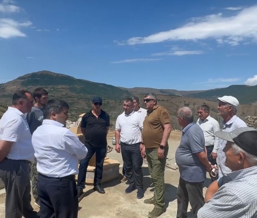 Герой России Эседулла Абачев посетил родное село Зильдик