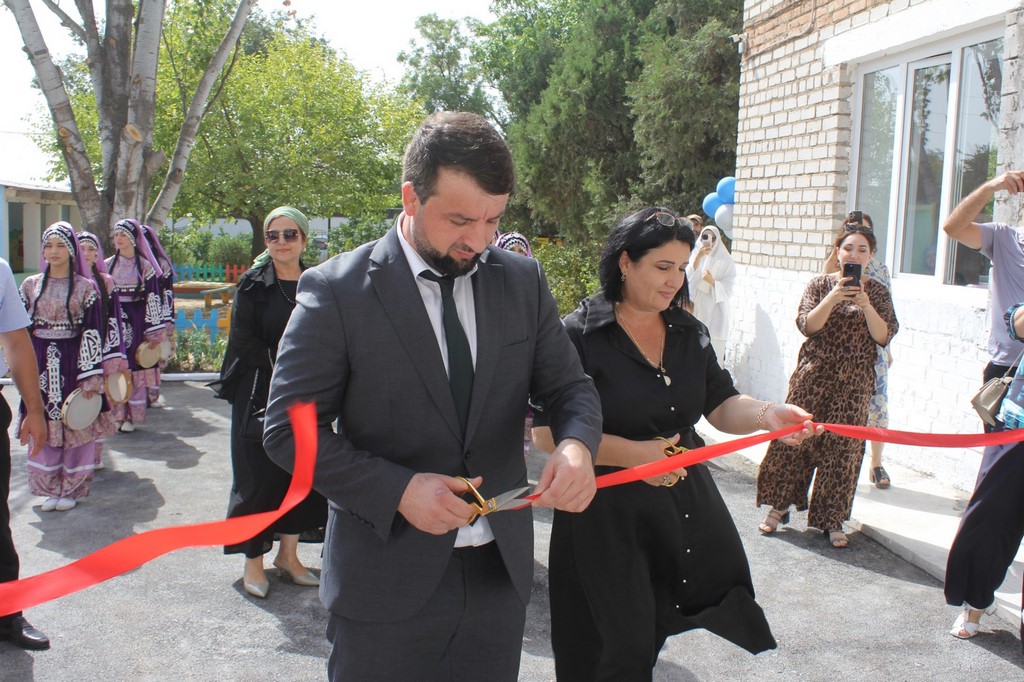 В Избербаше открыли после капремонта школу и детский сад