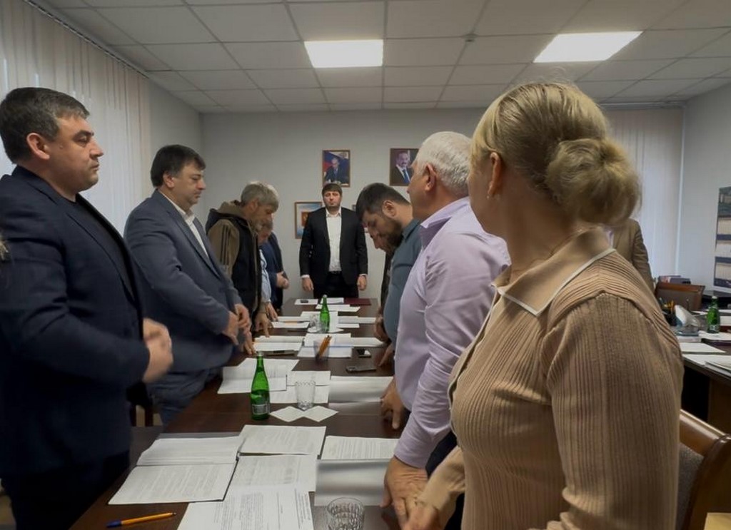 В администрации Кизляра обсудили показатели бюджета города на 2026-2028 годы