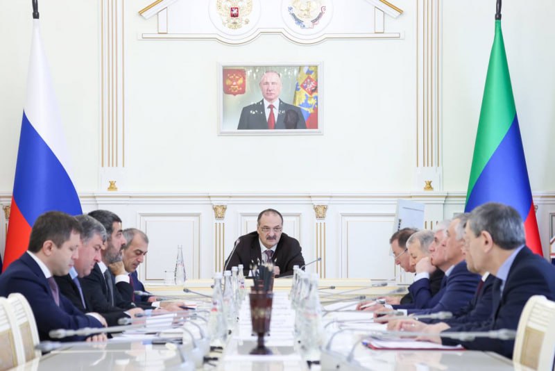 Сергей Меликов провел заседание Комиссии по увеличению доходной части бюджета Дагестана