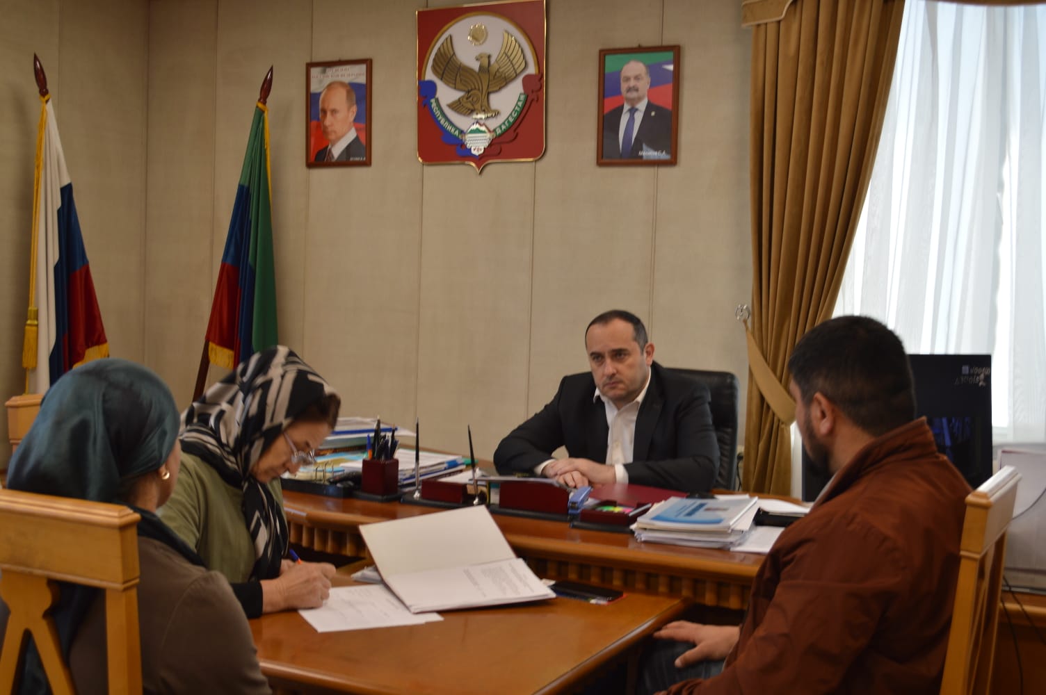 Магомед Эльдерханов провел прием граждан