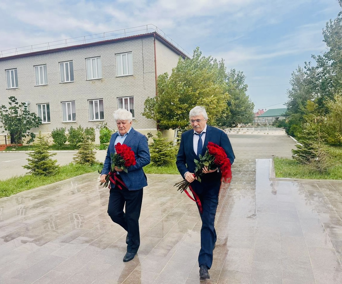 В Новолакском районе почтили память Героя России Дмитрия Серкова