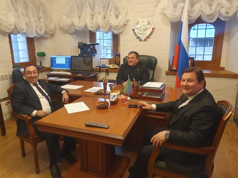 Сайгидпаша Умаханов обсудил с деятелями культуры развитие российского кинематографа