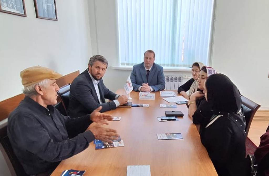 Фонд «Защитники Отечества» провел прием граждан в Гунибском районе
