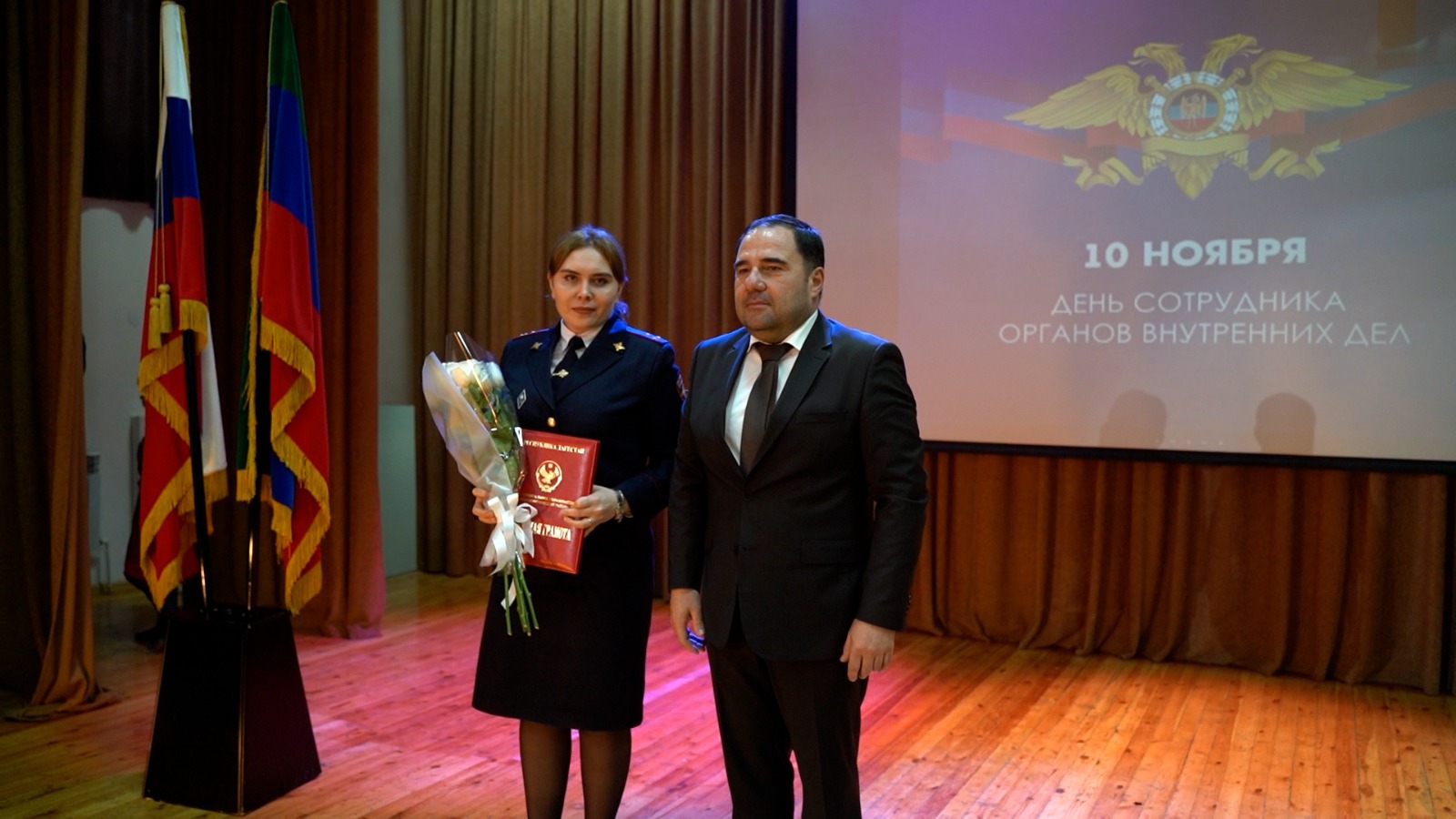 Глава Хасавюртовского района поздравил сотрудников правопорядка с профессиональным праздником