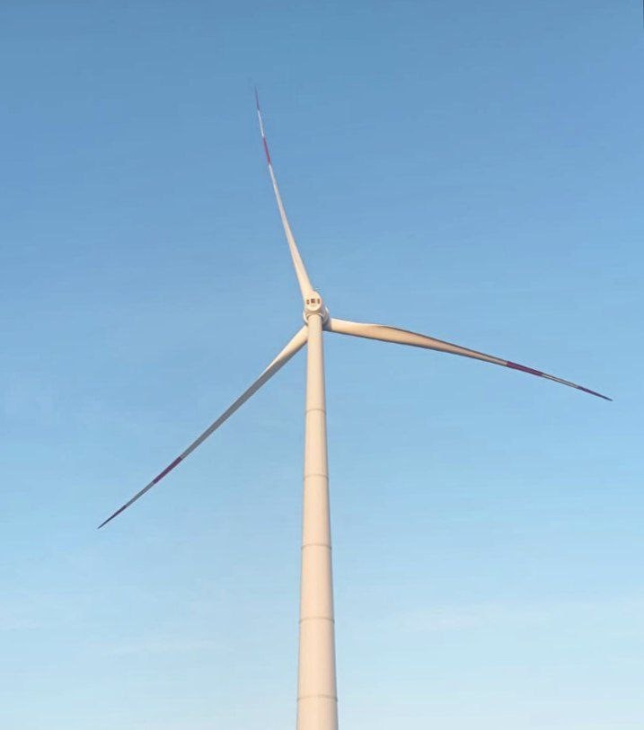 Седьмой ветрогенератор установили на Новолакской ВЭС