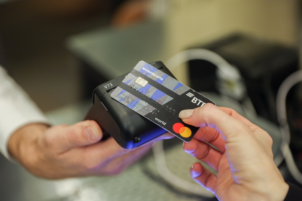 Сервис «Цифровая среда» превратит банковскую карту в проездной и пропуск