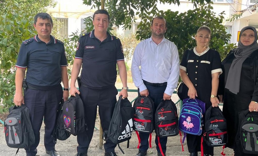 В Хасавюртовском районе проходит акция «Помоги пойти учиться»