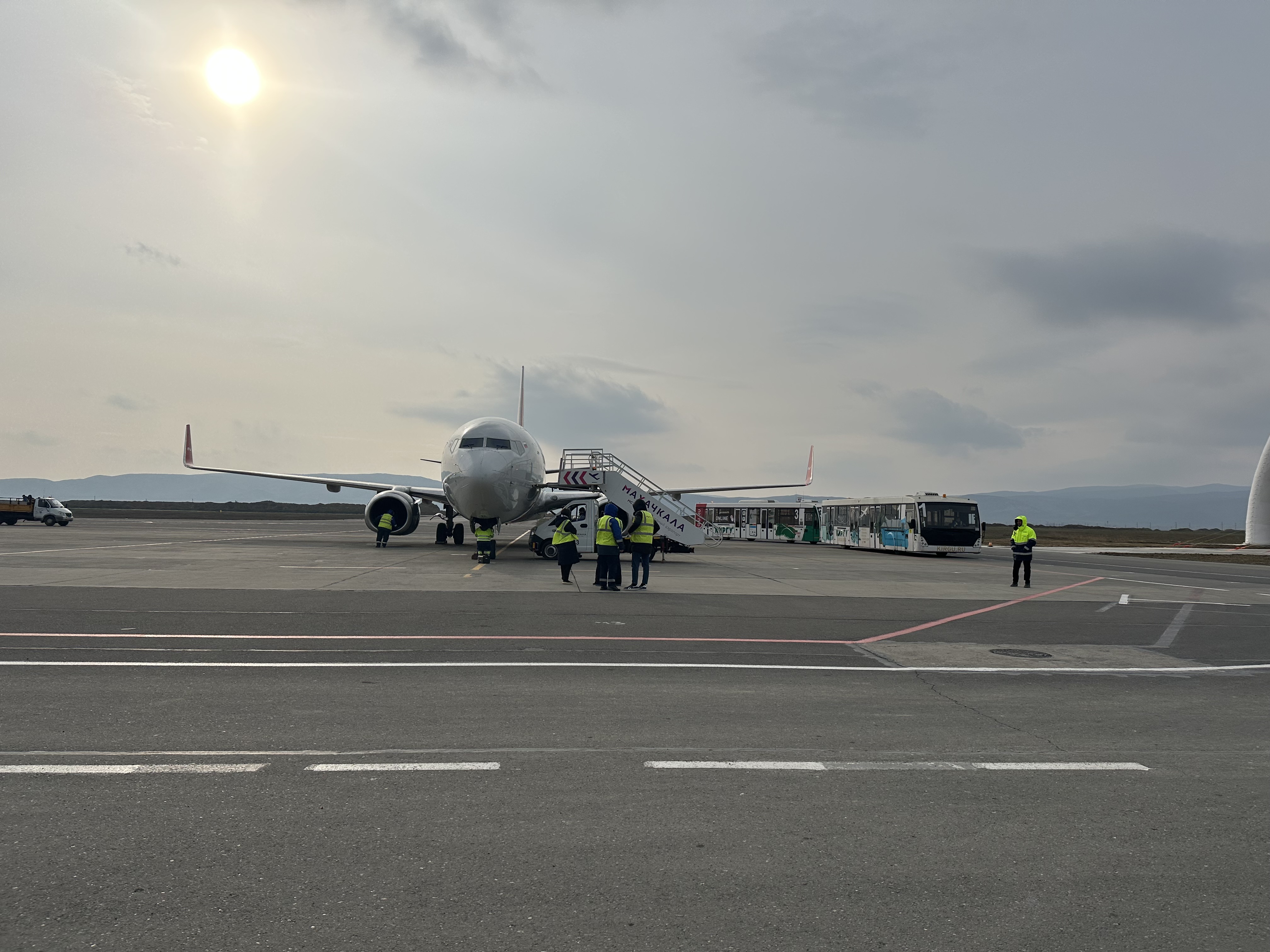 Новую взлетно-посадочную полосу в аэропорту Махачкалы построили на 60%