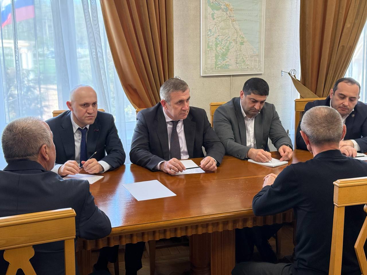 Запир Алхасов провел выездной прием граждан в Каякентском районе