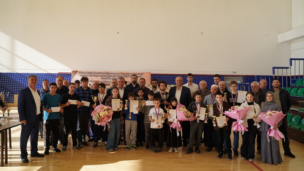 Махачкалинец Руслан Гаджиев победил на Кубке Дагестана по быстрым шахматам