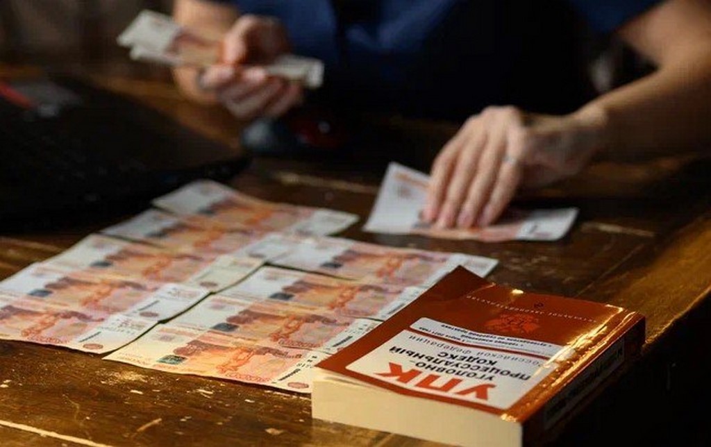 Два дагестанца подозреваются в вымогательстве денег у подростка