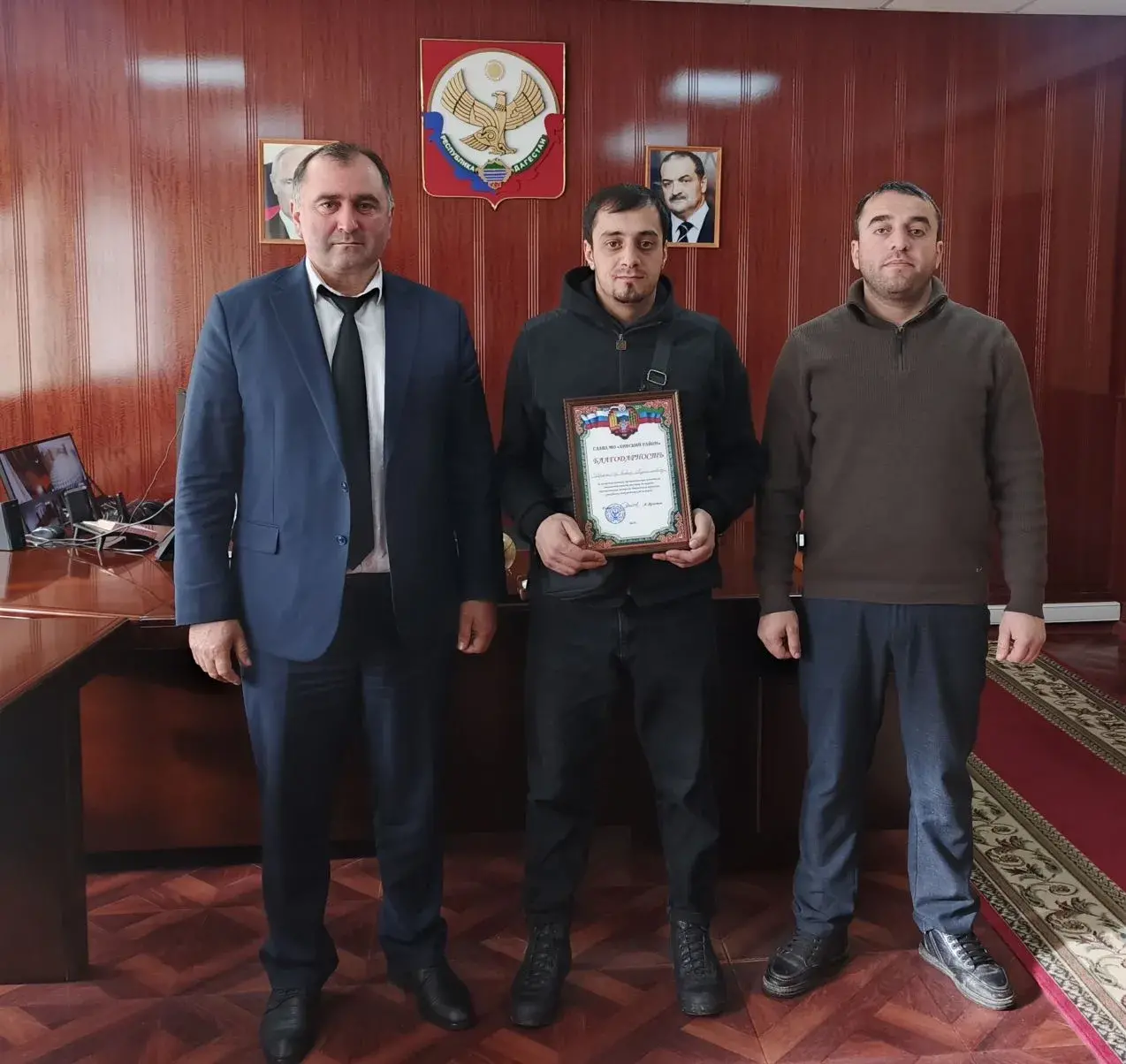 Глава Хивского района встретился с участником СВО