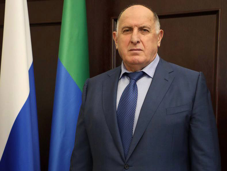 Абдулмуслим Абдулмуслимов поздравил дагестанцев с Днем народного единства