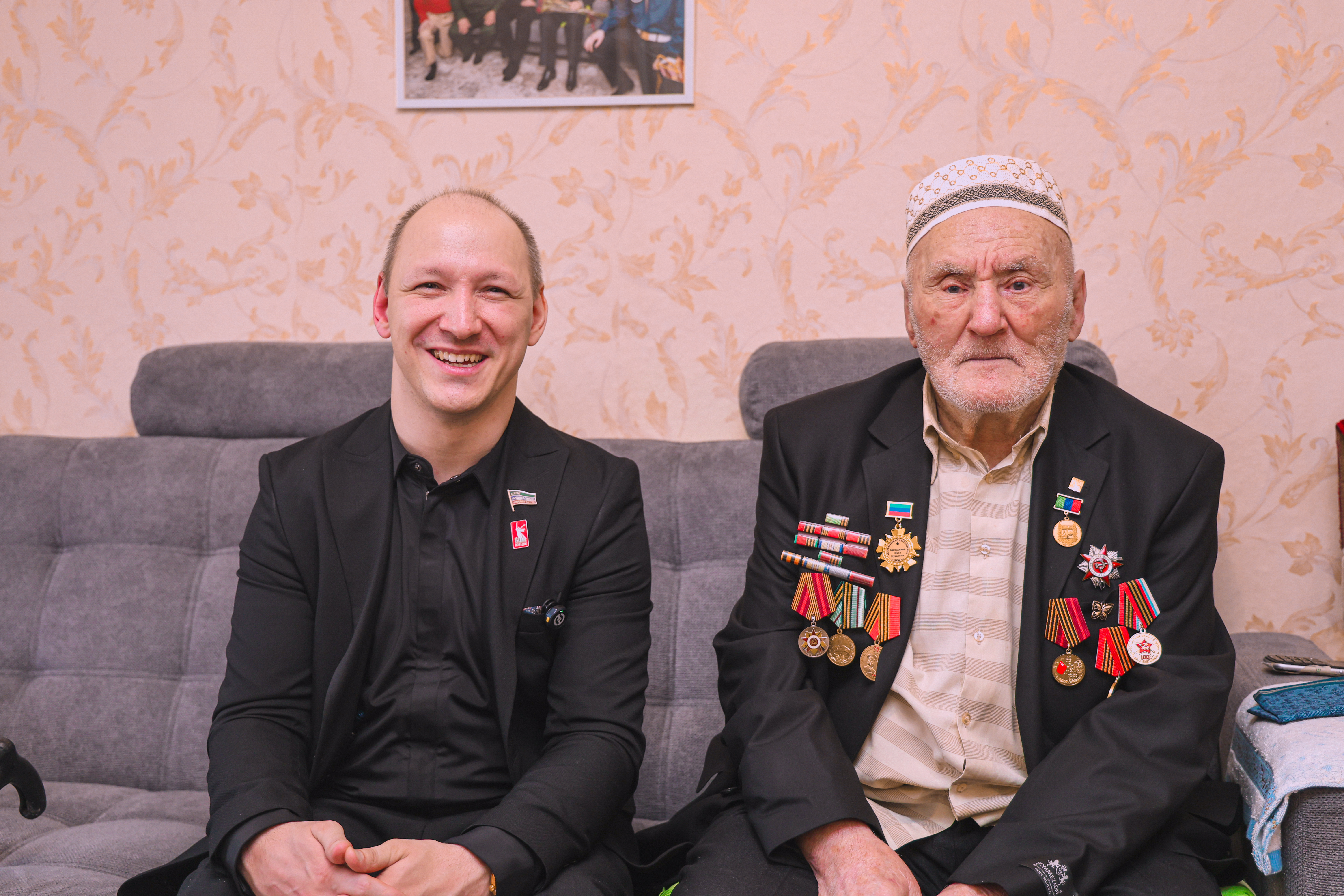 Депутат Гасан Османов посетил ветерана войны Мусу Багаудинова