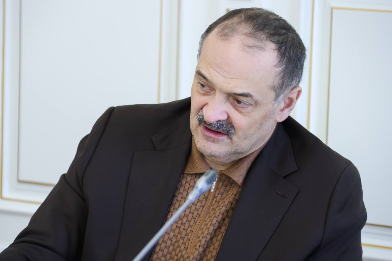 В 2025 году необходимо вывести из тени не менее 1000 работников АЗС