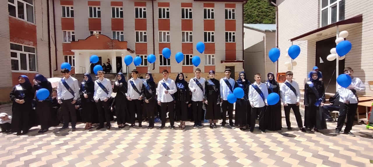 Последний звонок прозвенел в школах Тляратинского района