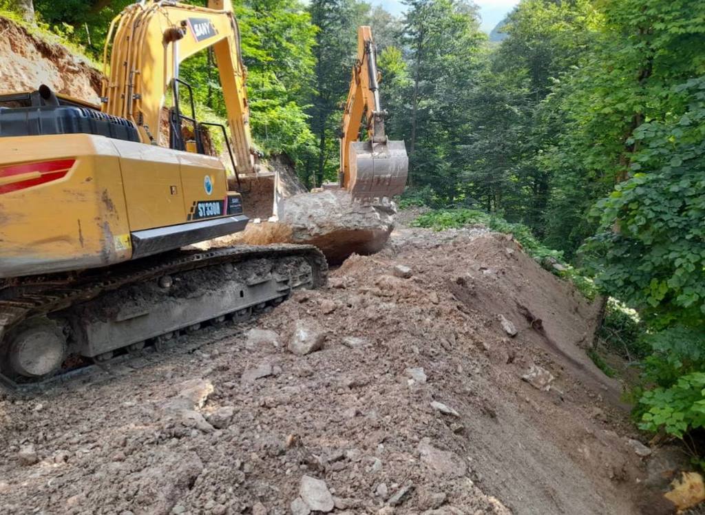 В Казбековском районе Дагестана продолжается строительство группового водовода