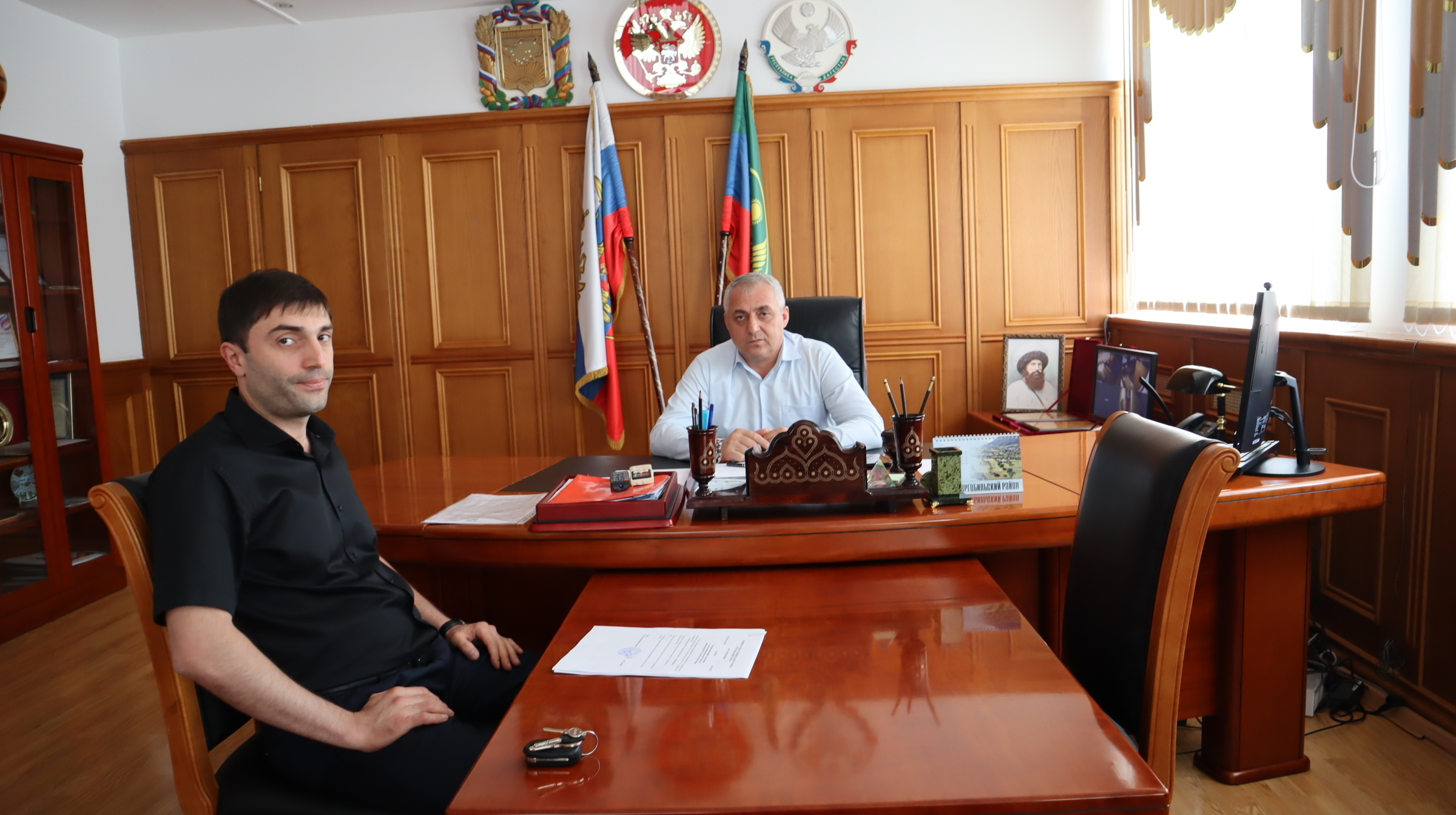 Глава Гергебильского района провел рабочую встречу с представителем Минюста РД