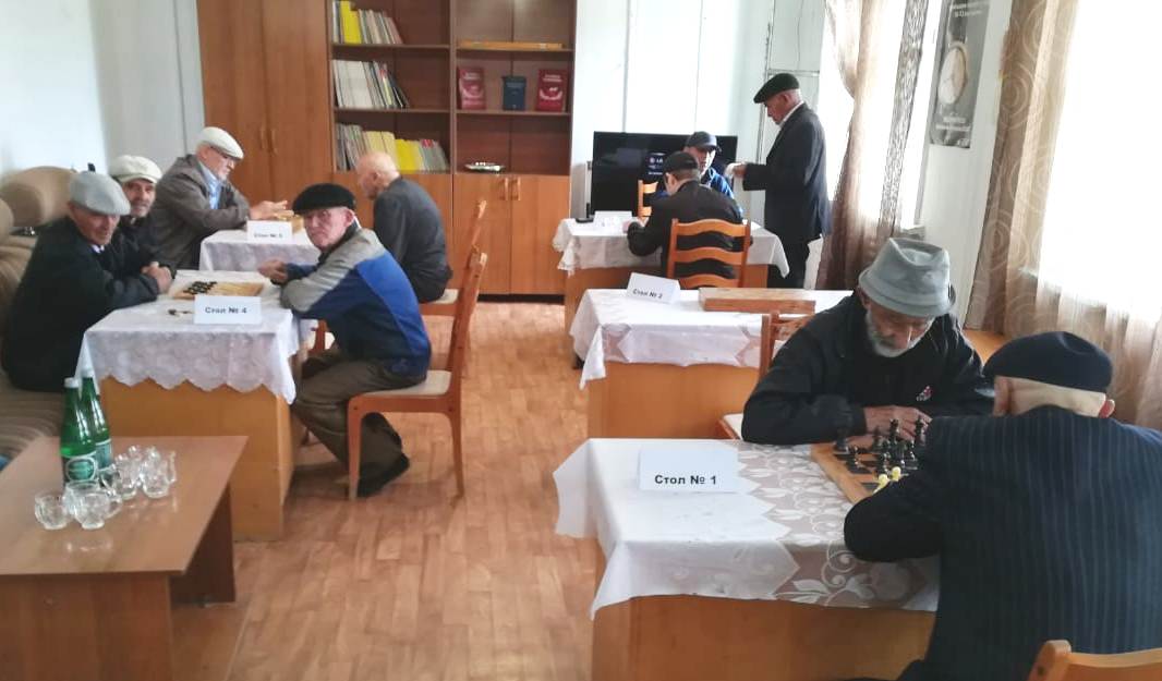 Шахматно-шашечный турнир среди подопечных Центра соцобслуживания прошел в Дахадаевском районе