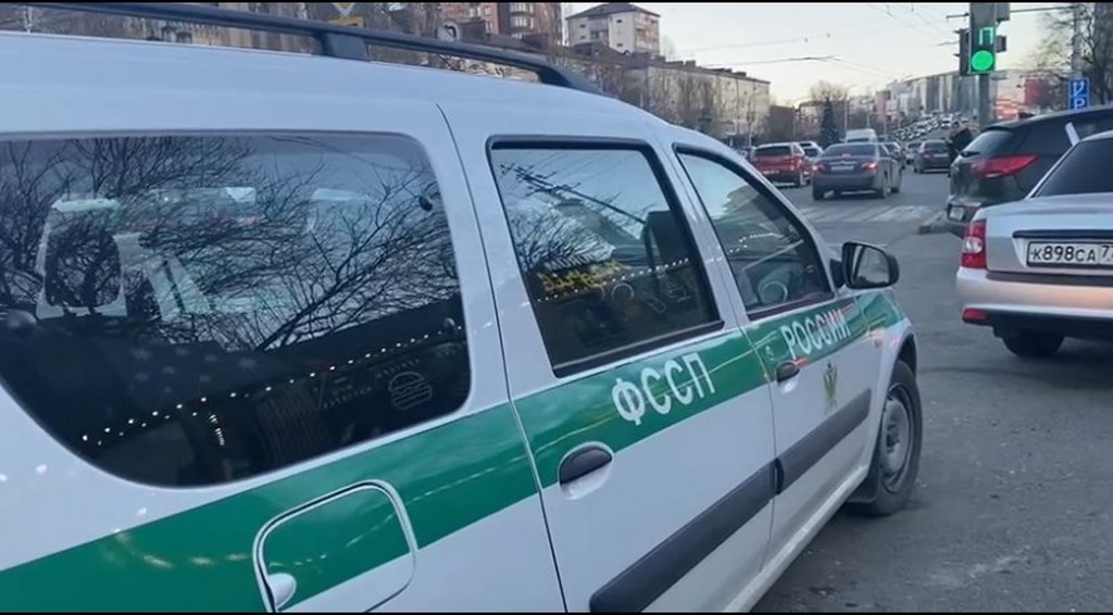 Около 600 мигрантов выдворили из страны дагестанские приставы