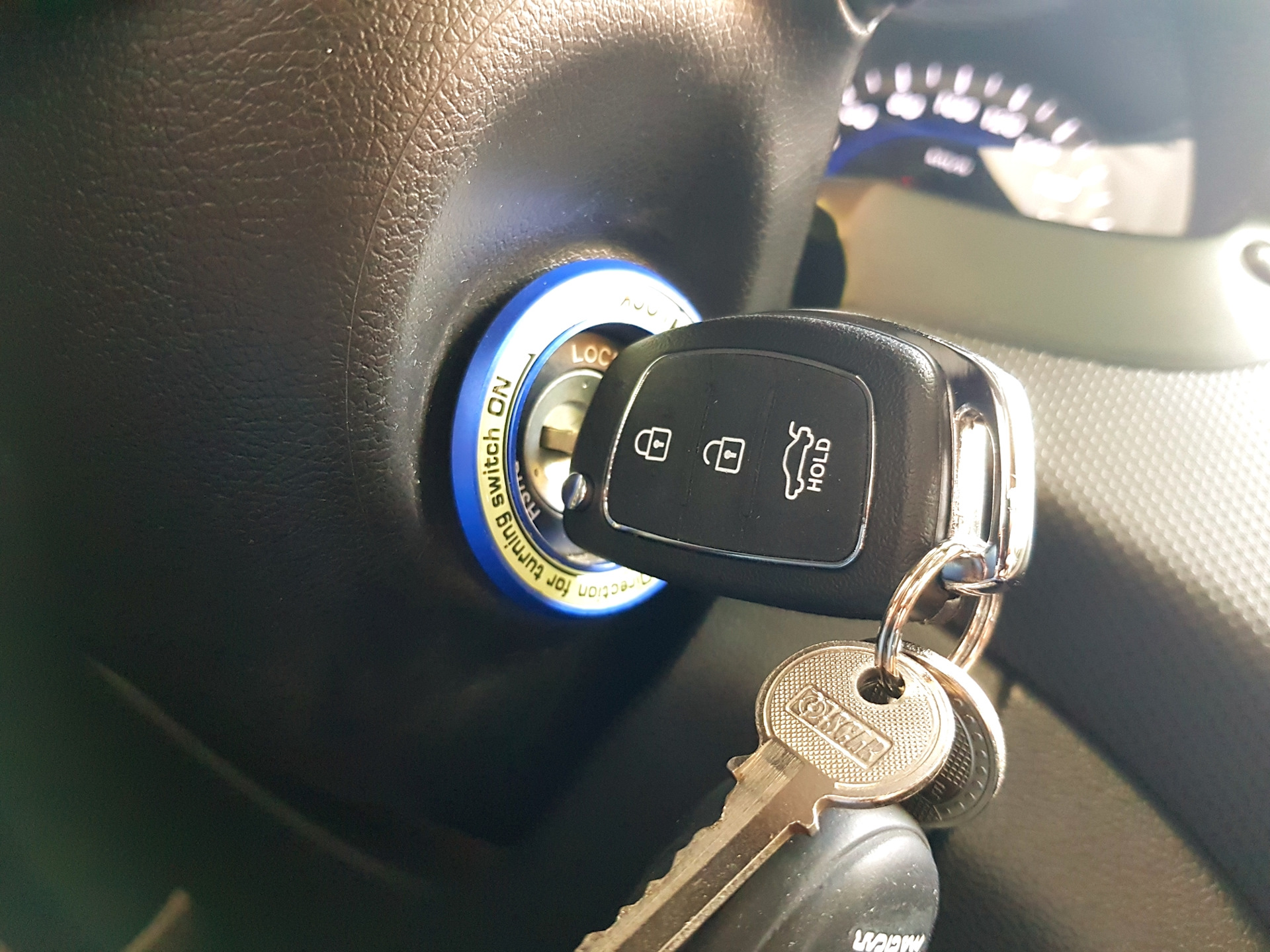 Дагестанец продал автомобиль своей знакомой без ее ведома