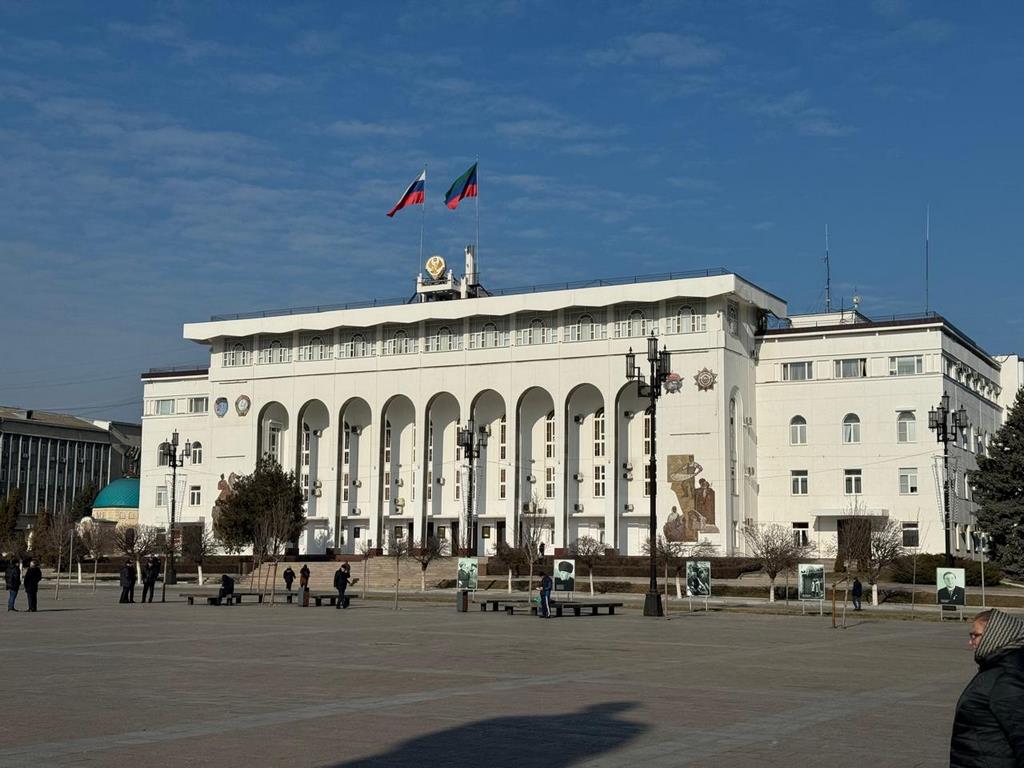 Исмаил Шихсаидов назначен первым замминистра строительства, архитектуры и ЖКХ Дагестана