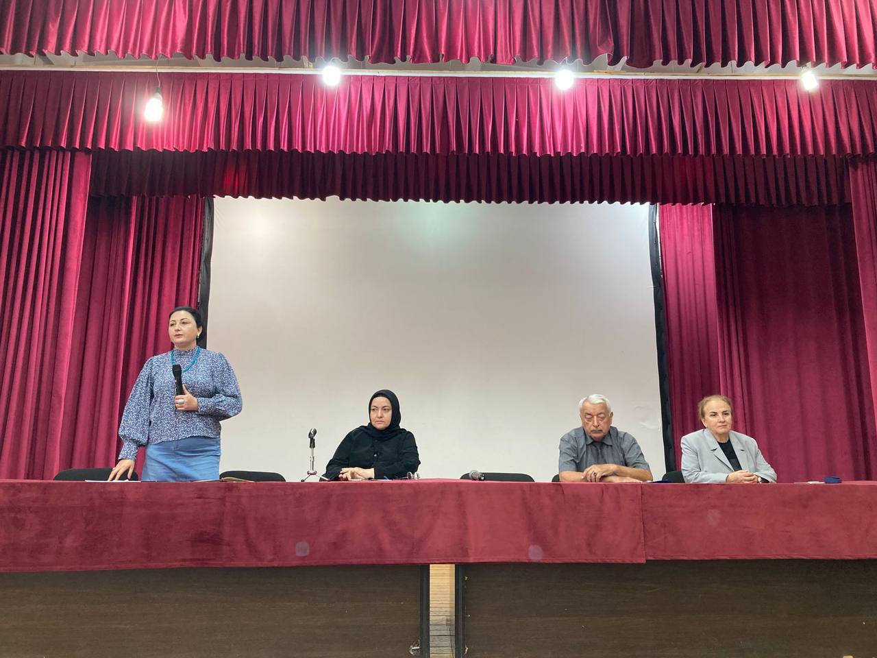 В Хасавюрте продолжается работа лекторской группы с молодежью