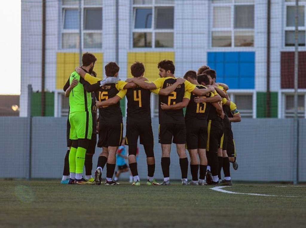 «Анжи» уступил «Спартаку» в матче Третьей лиги