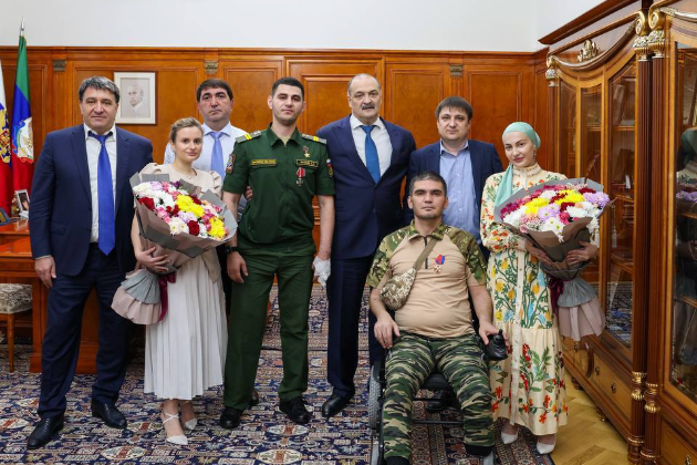 Глава Дагестана встретился с участниками СВО