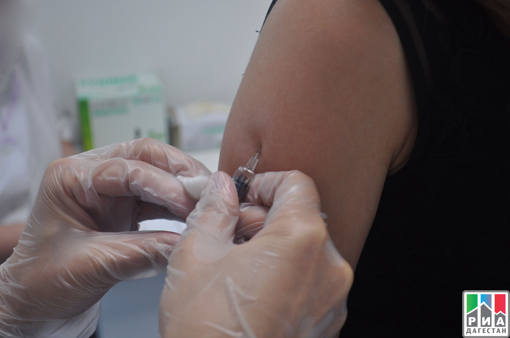Жителей Махачкалы призывают пройти вакцинацию против гепатита А