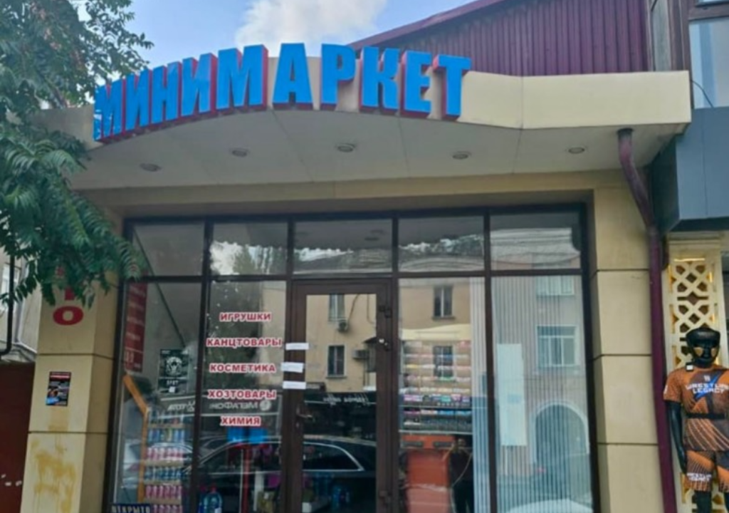 Минус один маркет: в центре Махачкалы снесли незаконный магазин